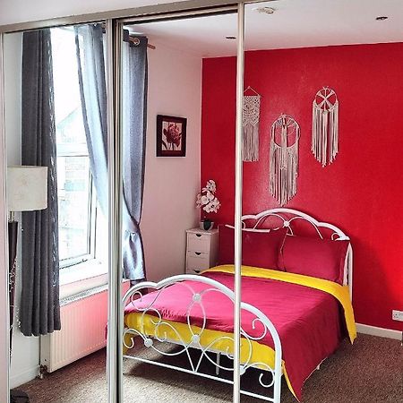 Double Room Lgbt Λονδίνο Εξωτερικό φωτογραφία