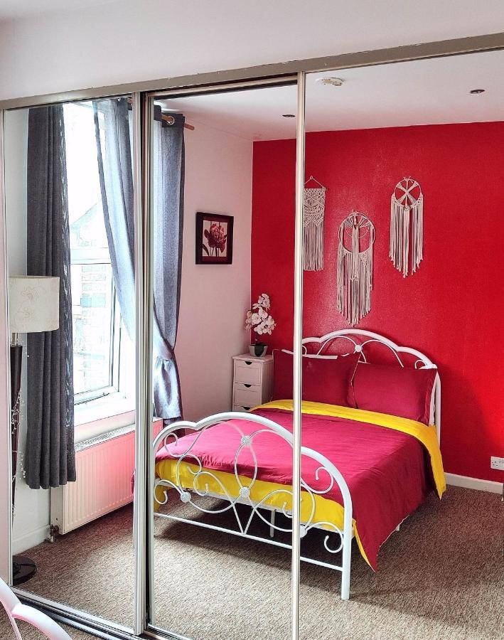 Double Room Lgbt Λονδίνο Εξωτερικό φωτογραφία